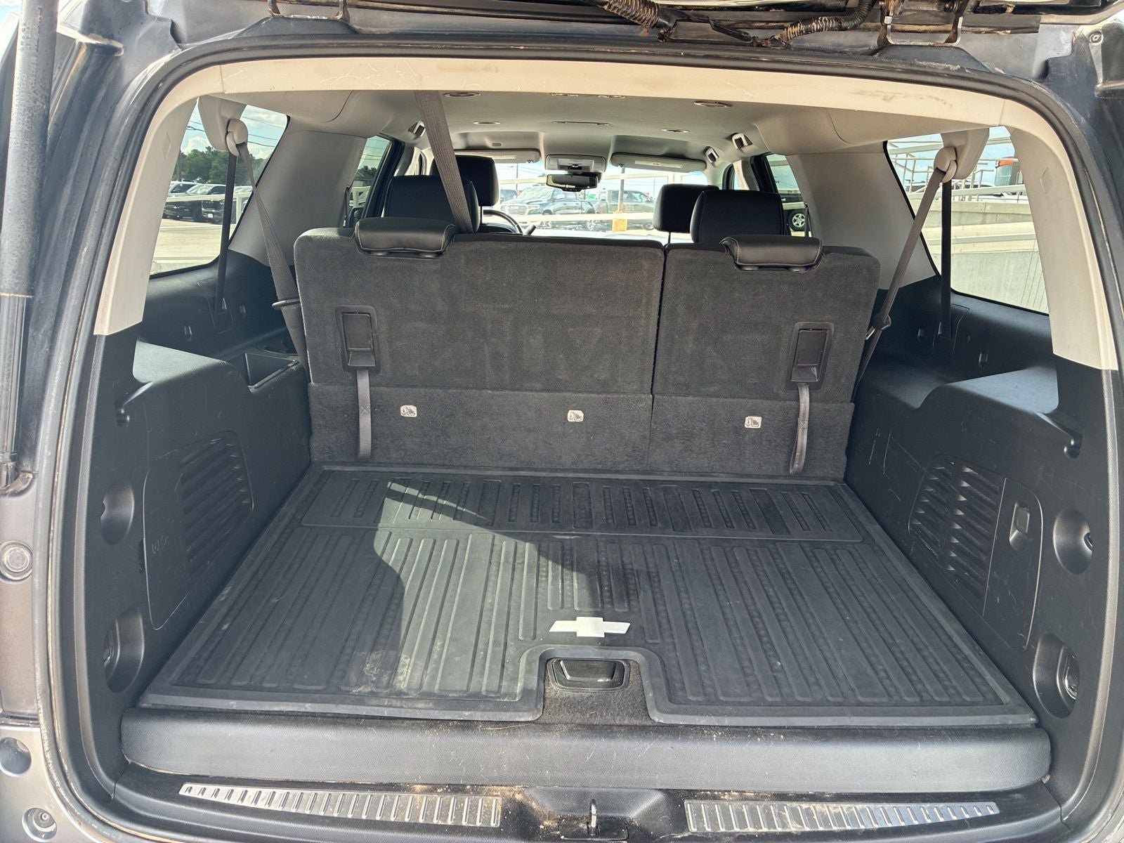 Used 2018 Chevrolet Suburban LT AWD/4WD image 5
