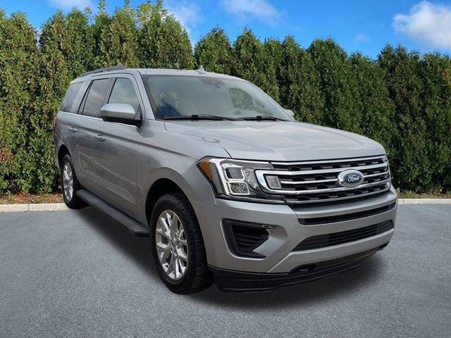 Used 2020 Ford Expedition XLT image 3
