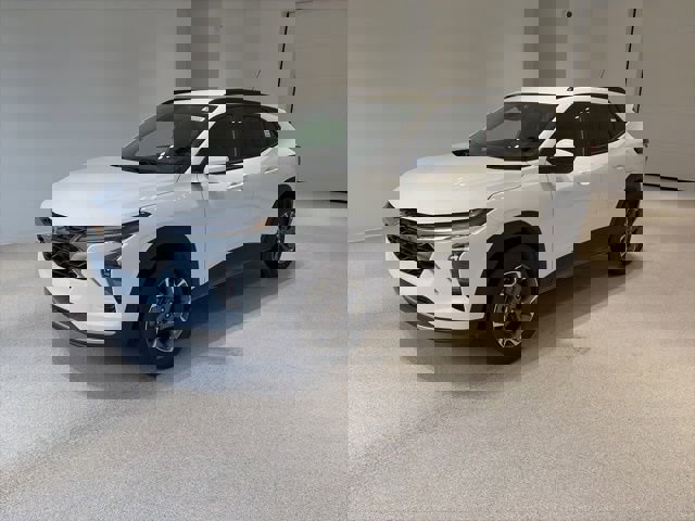 New 2026 Chevrolet Trax LT w/ Driver Confidence Package image 3