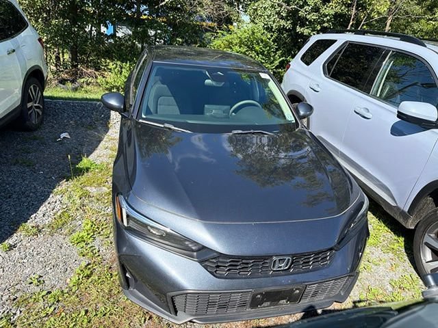 Used 2025 Honda Civic LX image 4