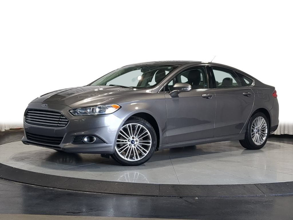 Used 2014 Ford Fusion SE w/ Equipment Group 202A FWD image 1