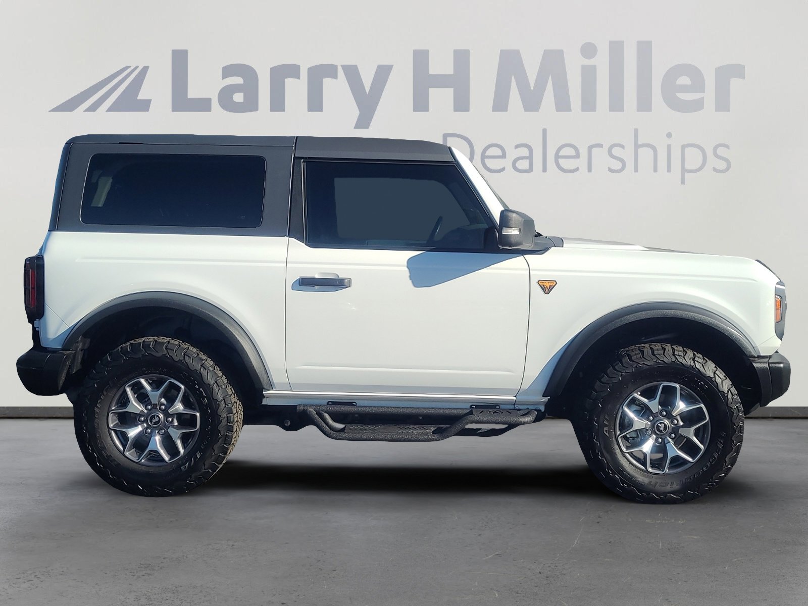 Certified 2023 Ford Bronco Badlands image 6