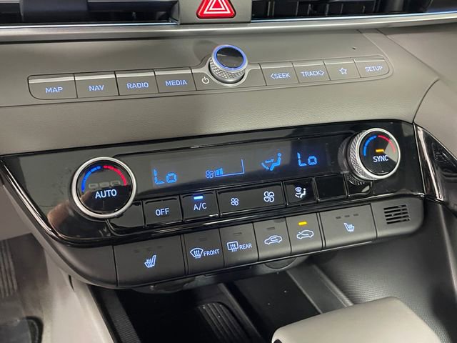 Certified 2025 Hyundai Elantra SEL image 10