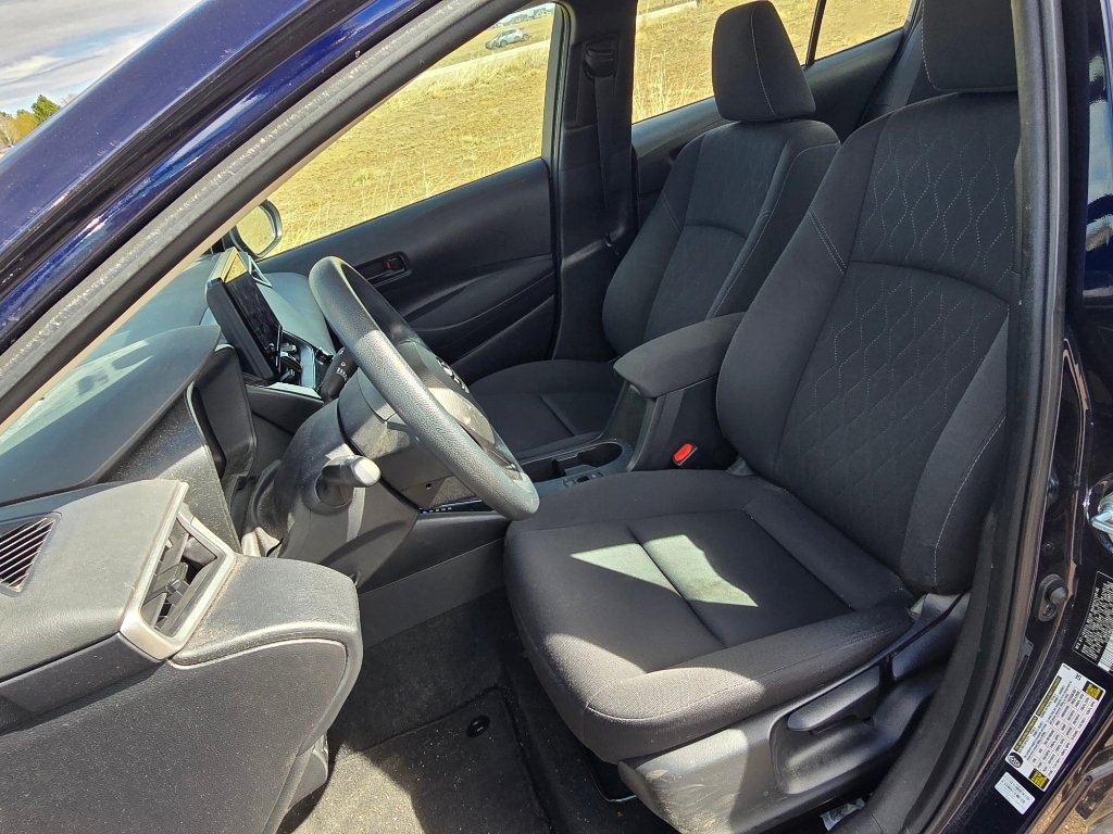 Used 2023 Toyota Corolla LE w/ Carpet Mat Package (TMS) image 13