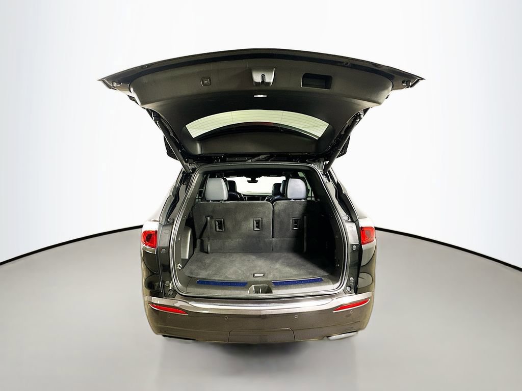 Used 2024 Buick Enclave Essence w/ Technology Package image 34