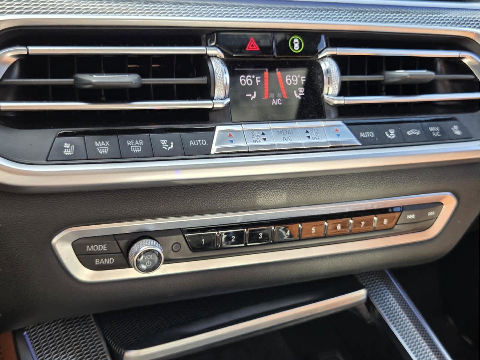 Used 2019 BMW X5 xDrive50i w/ M Sport Package AWD/4WD image 28