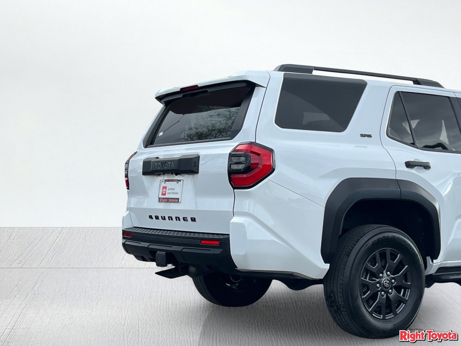 Certified 2025 Toyota 4Runner SR5 AWD/4WD image 12