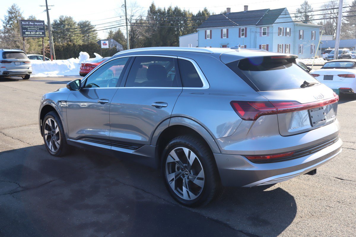 Used 2021 Audi e-tron Premium Plus w/ Premium Plus Package AWD/4WD image 7