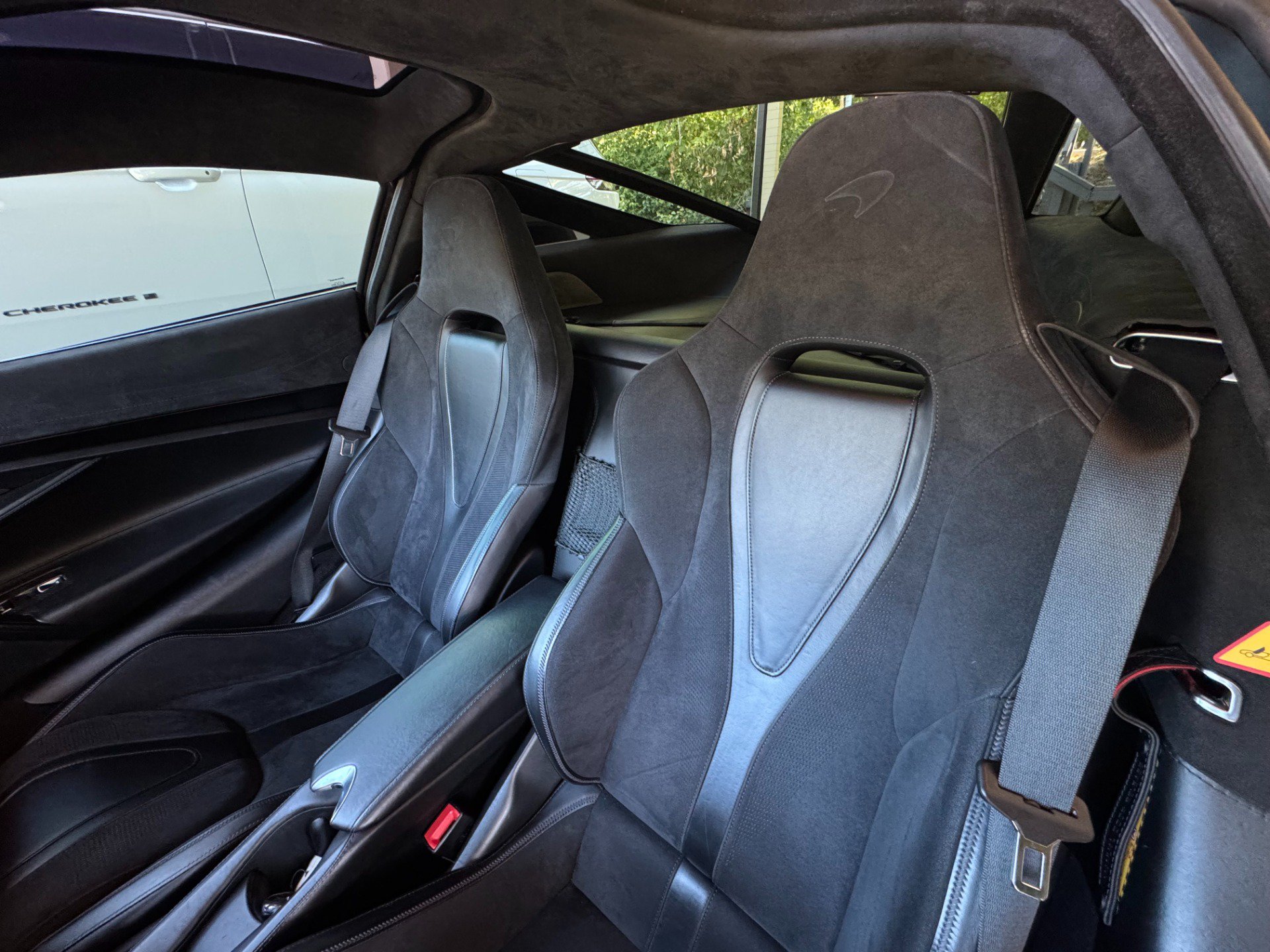 Used 2019 McLaren 720S Performance RWD image 19