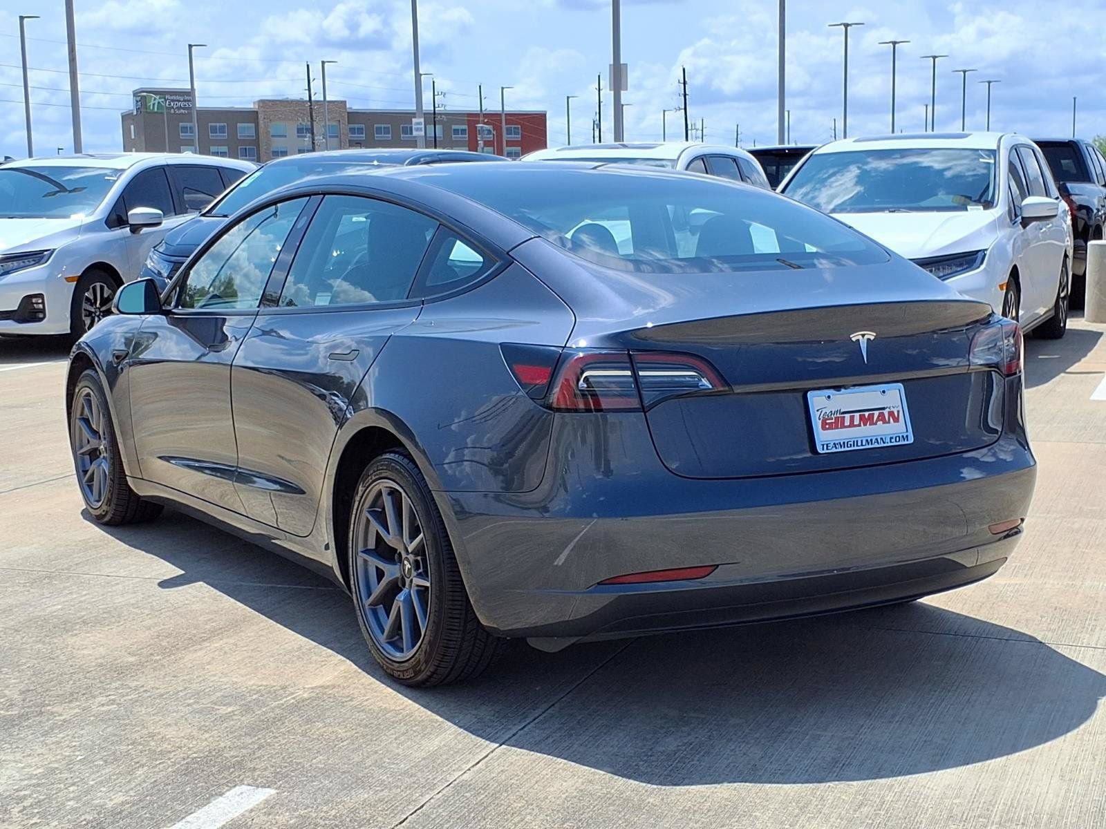Used 2023 Tesla Model 3 Standard Range RWD image 2