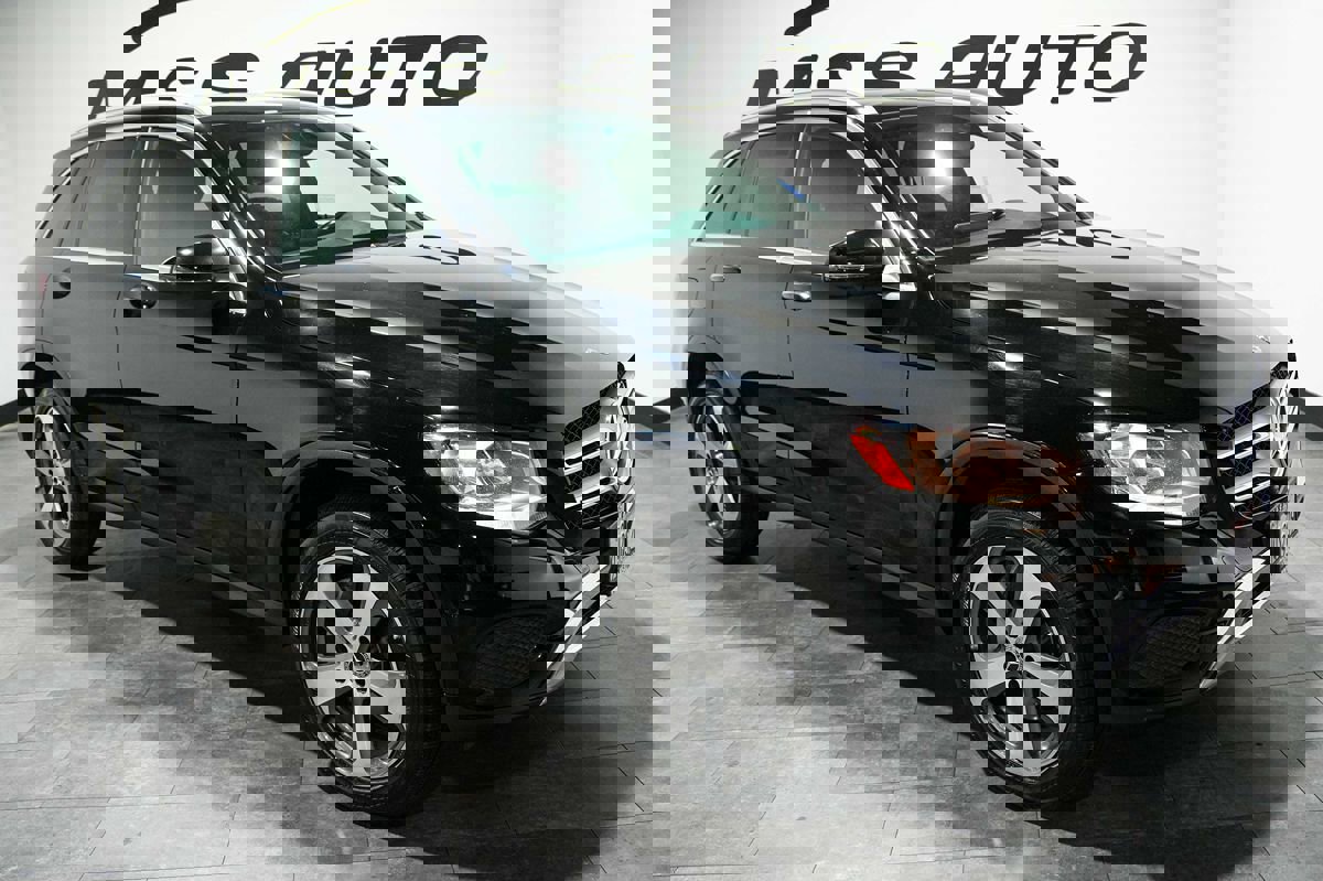 Used 2019 Mercedes-Benz GLC 300 4MATIC image 7