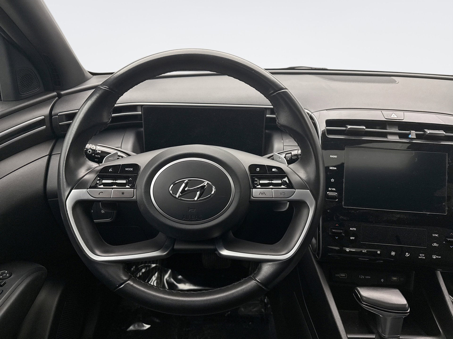 Used 2022 Hyundai Santa Cruz SEL Premium image 12