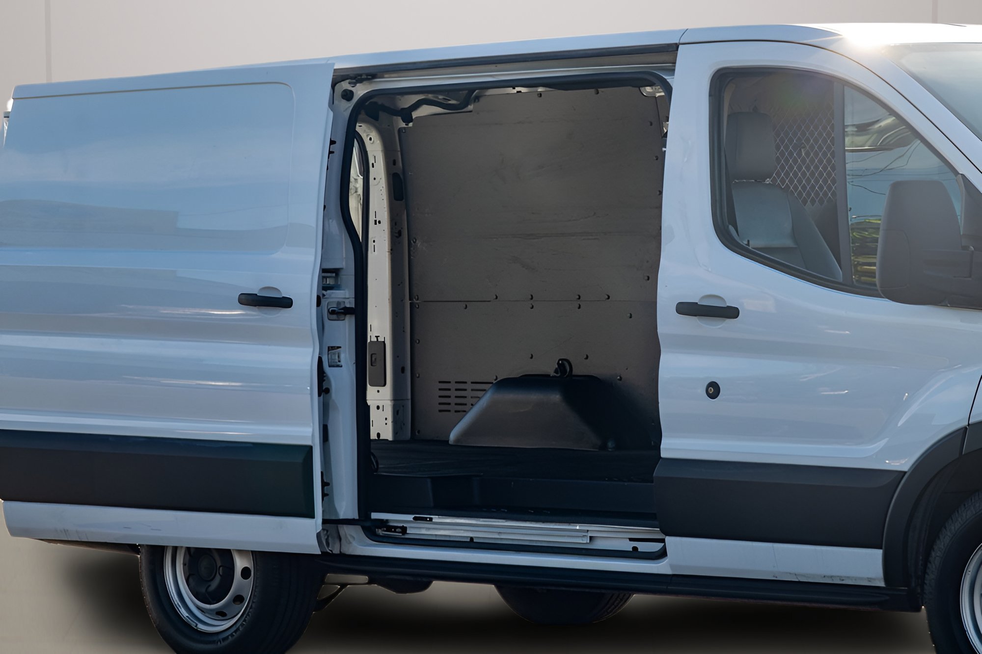 Used 2019 Ford Transit 150 130 Low Roof image 6