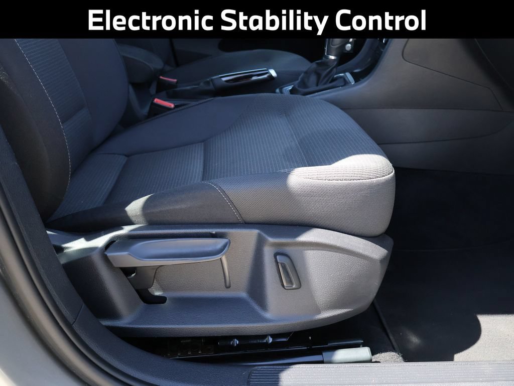 Used 2018 Volkswagen Golf S FWD image 10