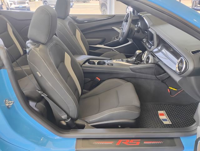 Used 2022 Chevrolet Camaro LT RWD image 26