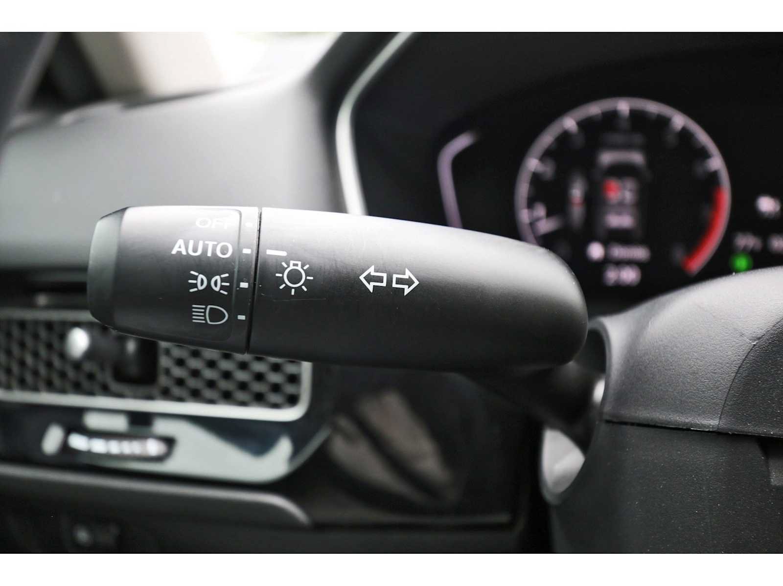 Used 2024 Honda Civic EX-L image 17