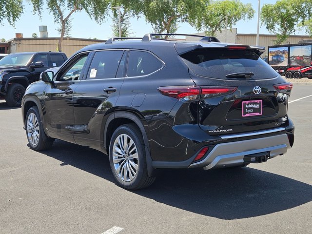 New 2026 Toyota Highlander Platinum AWD/4WD image 8