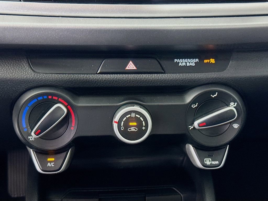 Used 2021 Kia Rio LX image 17
