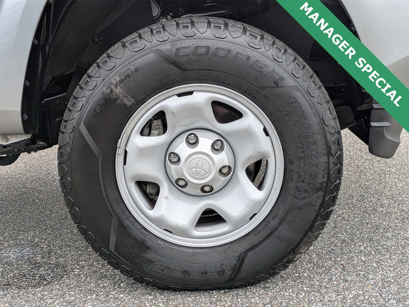 Used 2023 Toyota Tacoma TRD Sport image 11