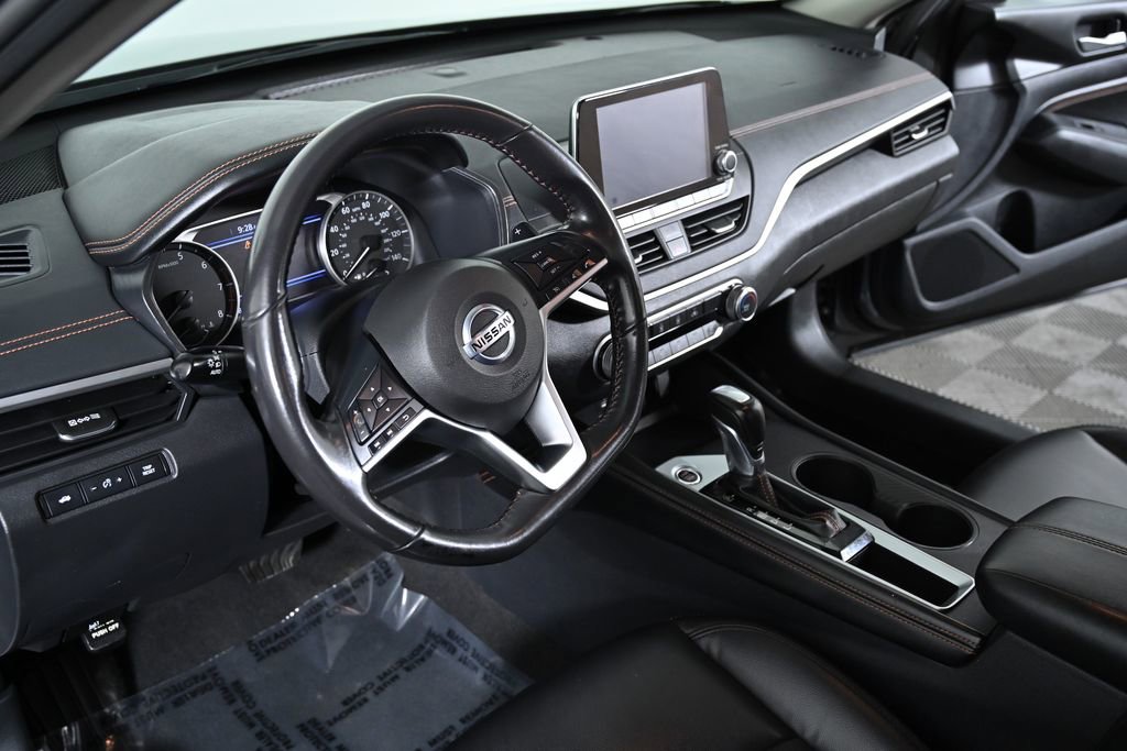 Certified 2022 Nissan Altima 2.5 SR image 11