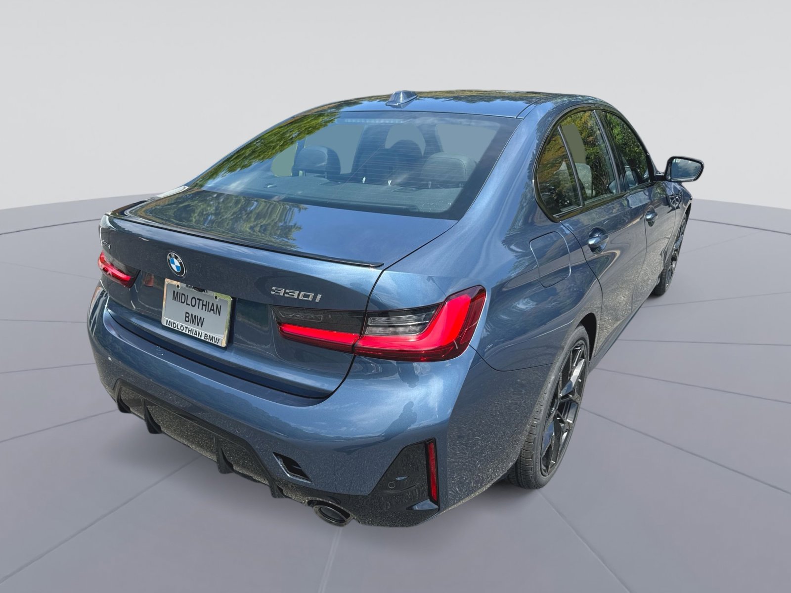 New 2026 BMW 330i xDrive Sedan w/ M Sport Package AWD/4WD image 29