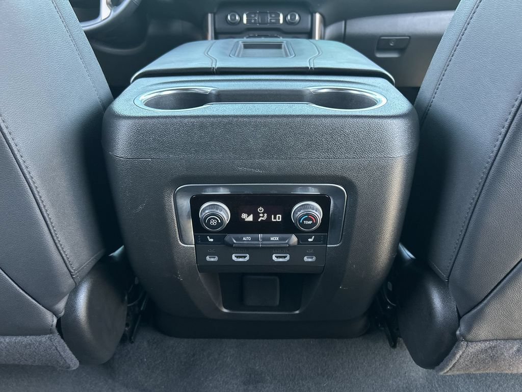 Used 2024 Chevrolet Tahoe High Country AWD/4WD image 22