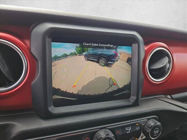 Used 2023 Jeep Wrangler Unlimited Rubicon AWD/4WD image 22