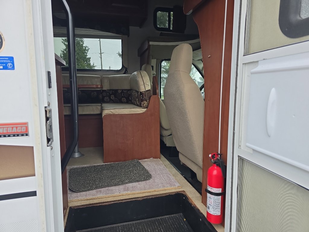 Used 2014 Ford E-350 and Econoline 350 Super Duty RWD image 15