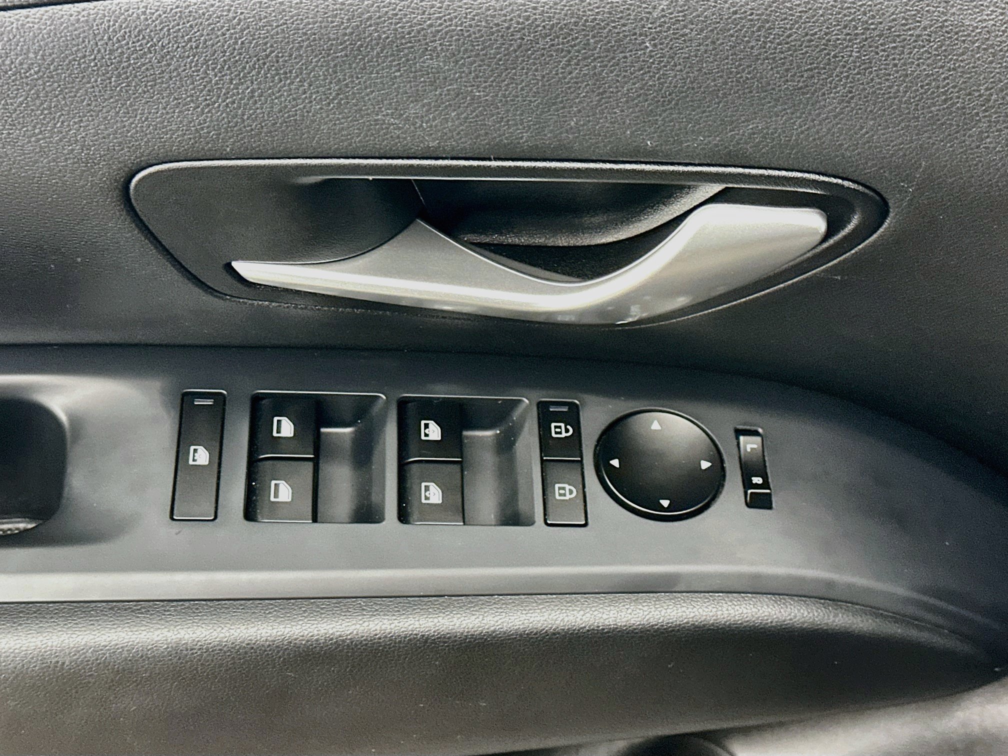 Used 2025 Hyundai Tucson SEL AWD/4WD image 15
