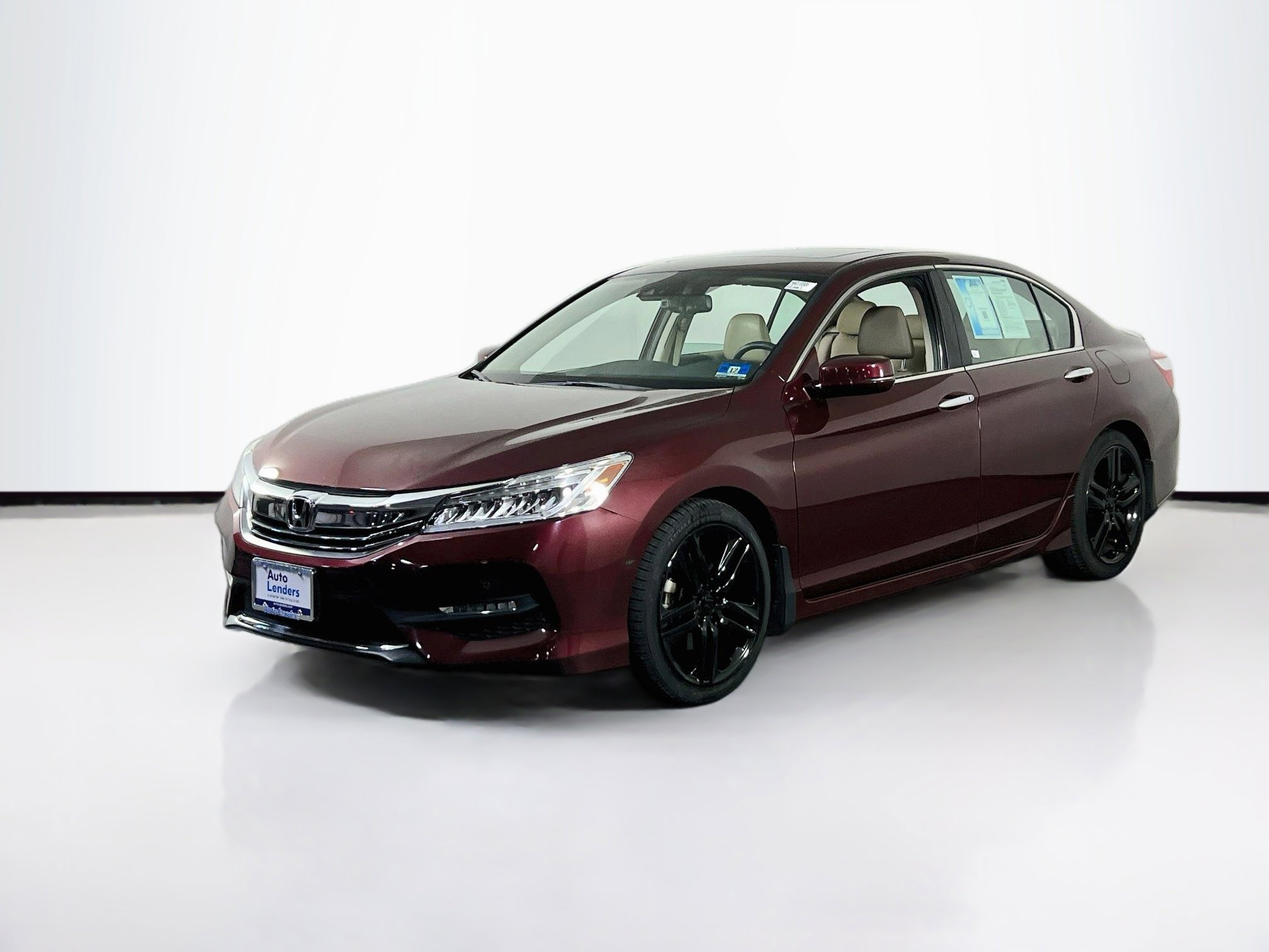 Used 2017 Honda Accord Touring image 1