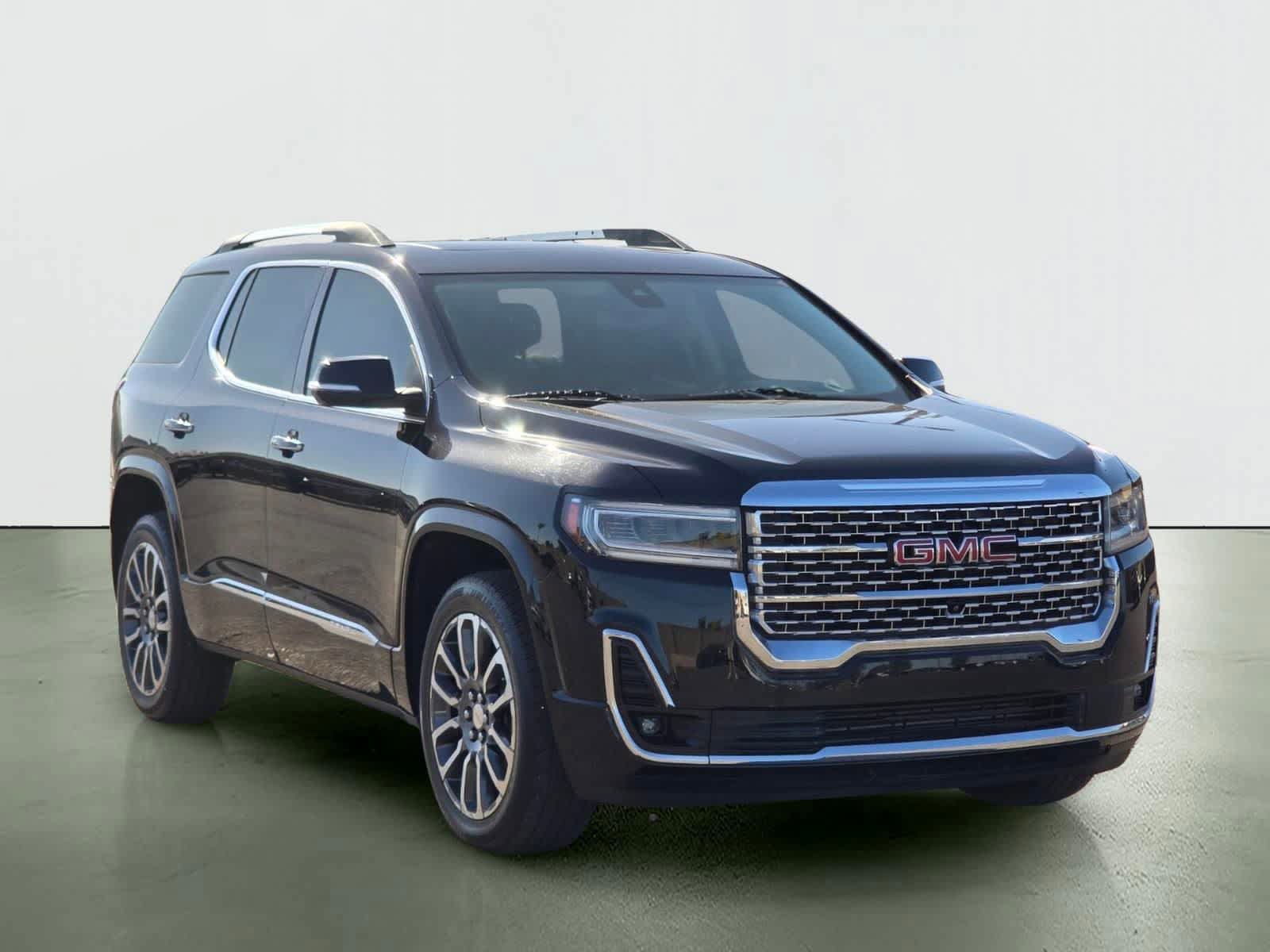 Used 2022 GMC Acadia Denali w/ Denali Ultimate Package FWD image 8