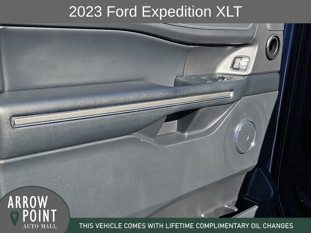 Used 2023 Ford Expedition XLT image 21
