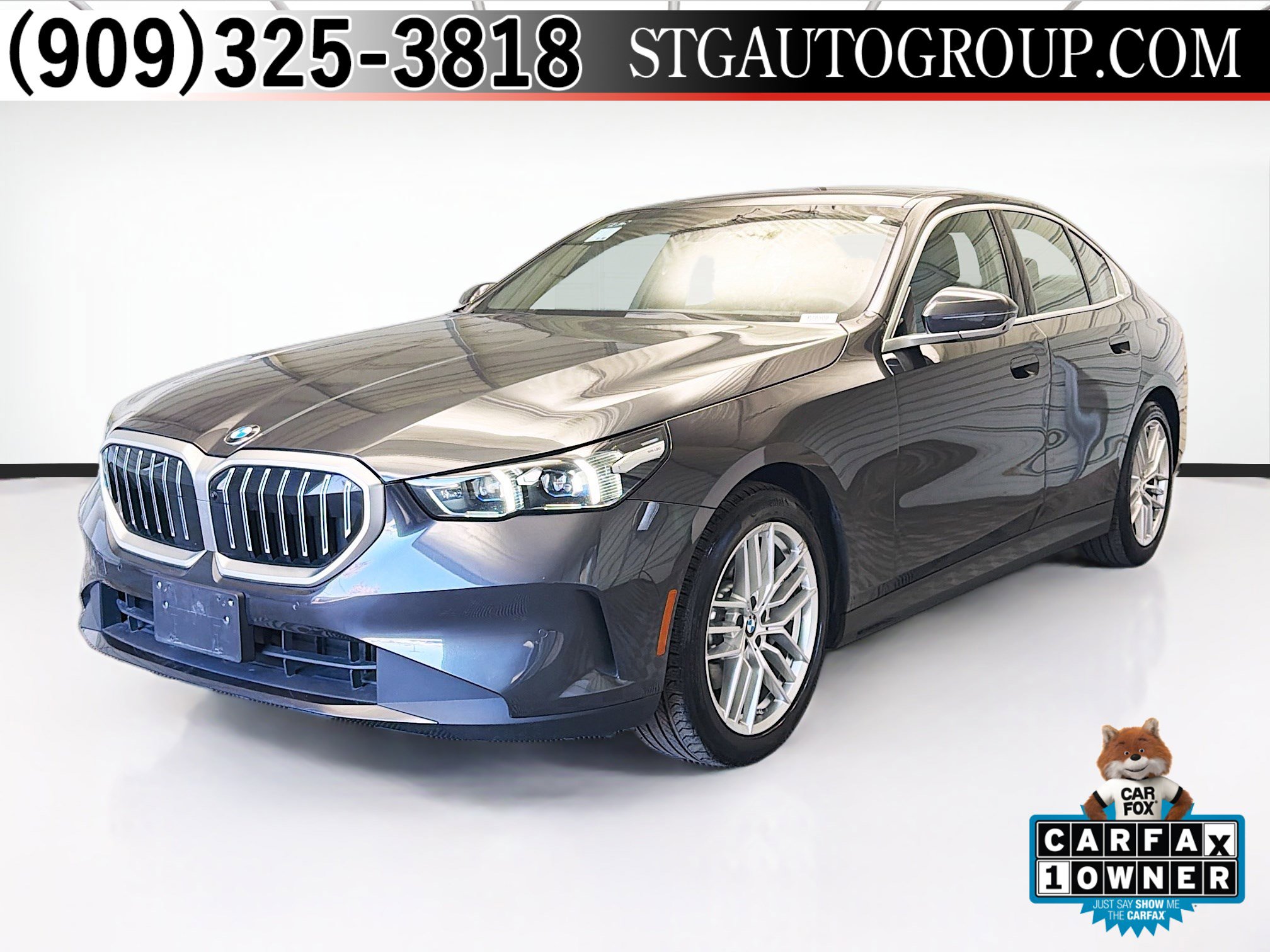 Used 2024 BMW 530i w/ Premium Package image 1