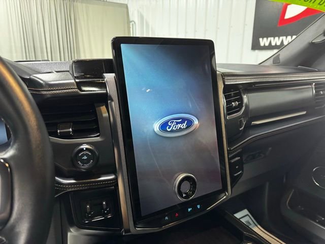Used 2024 Ford Expedition Platinum image 15