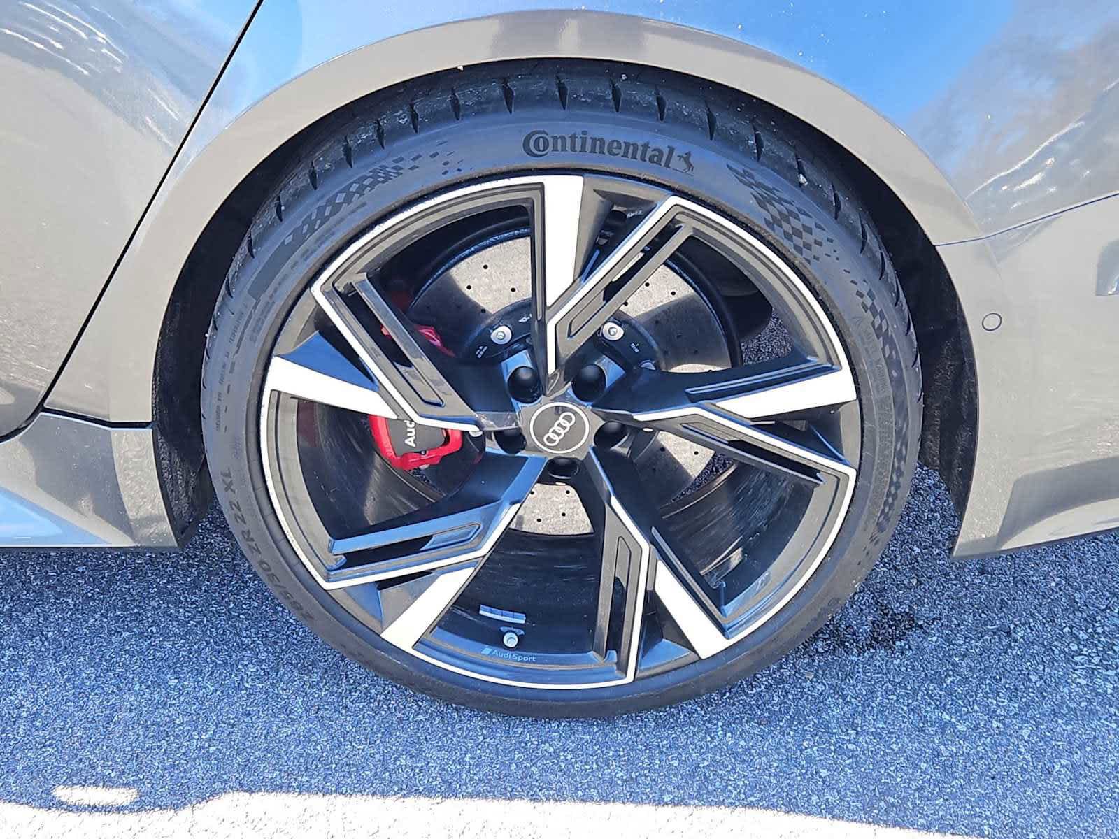 Certified 2021 Audi RS 6 w/ Carbon Optic Package image 3