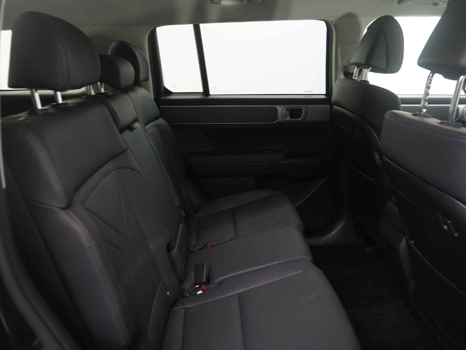 Certified 2026 Hyundai Santa Fe SEL image 11