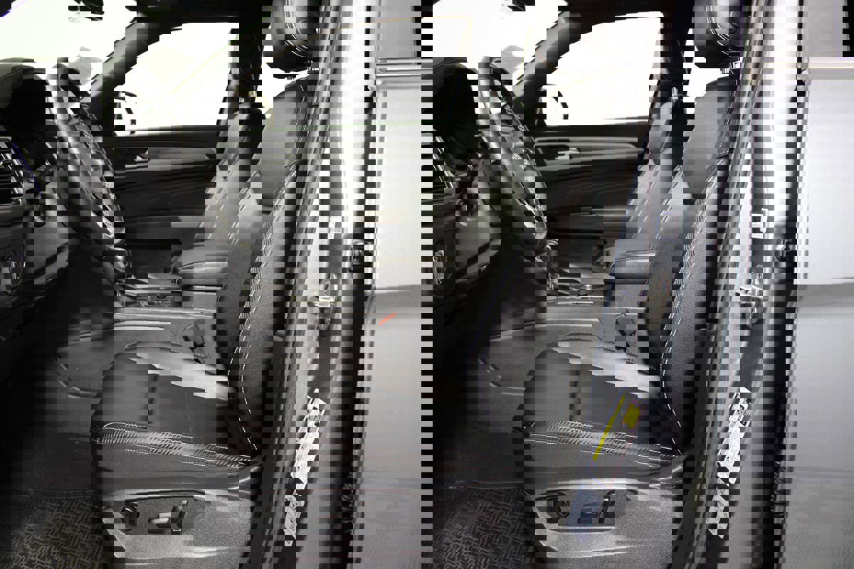 Used 2021 Volkswagen Atlas Cross Sport SE w/ Panoramic Sunroof Package image 9