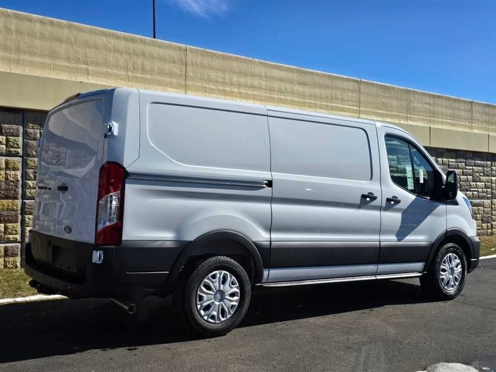 New 2026 Ford Transit 150 Low Roof RWD image 9