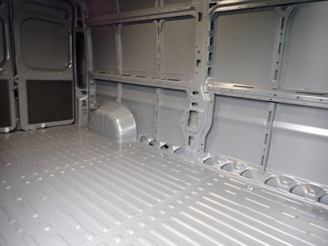New 2026 RAM ProMaster 2500 w/ Quick Order Package 22G SLT image 13