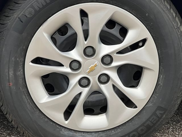 Used 2019 Chevrolet Cruze LS FWD image 6