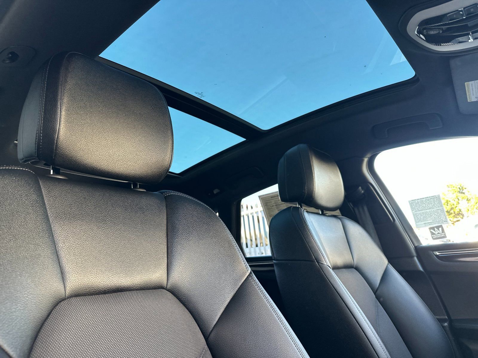 Used 2024 Porsche Macan image 19