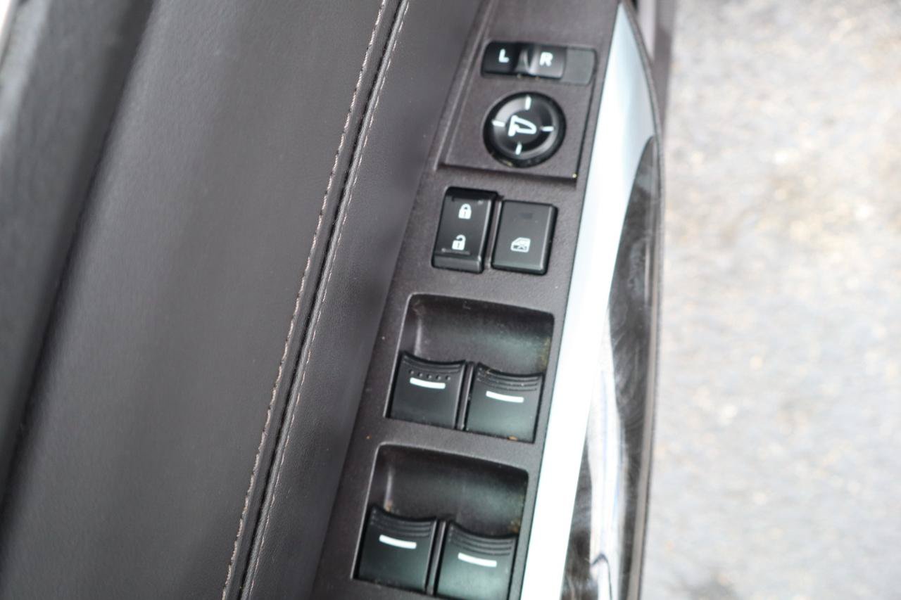 Used 2018 Acura TLX FWD image 25