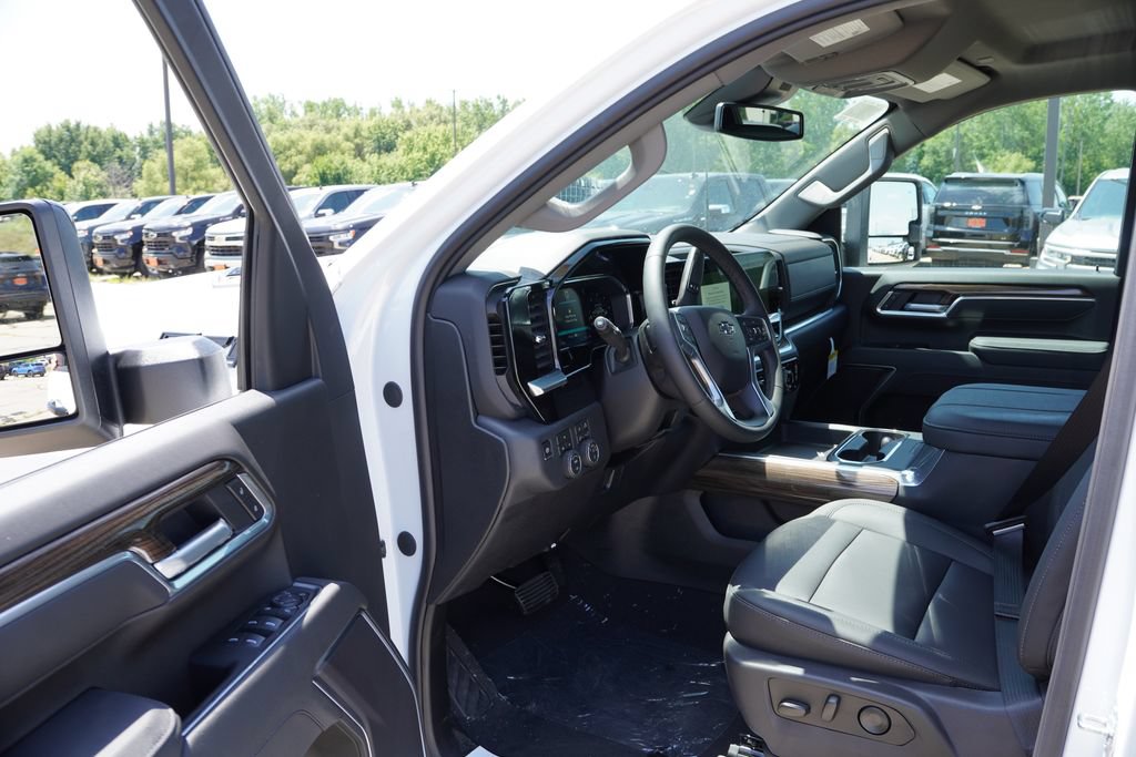 New 2026 Chevrolet Silverado 2500 LT w/ Trail Boss Package AWD/4WD image 13