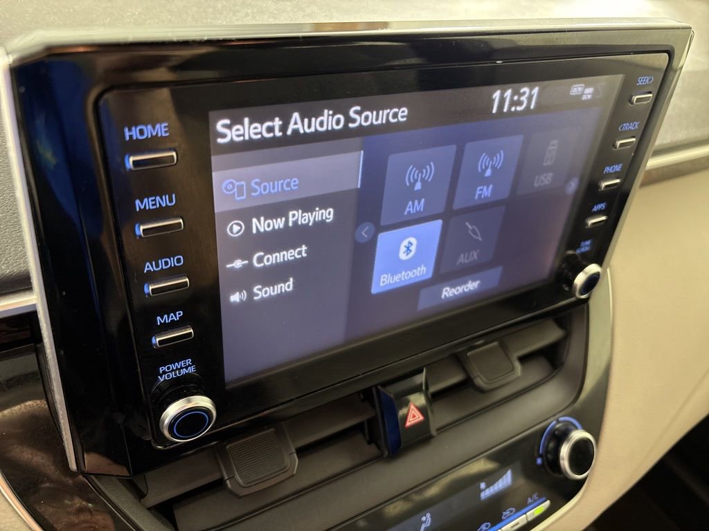 Used 2020 Toyota Corolla LE FWD image 35