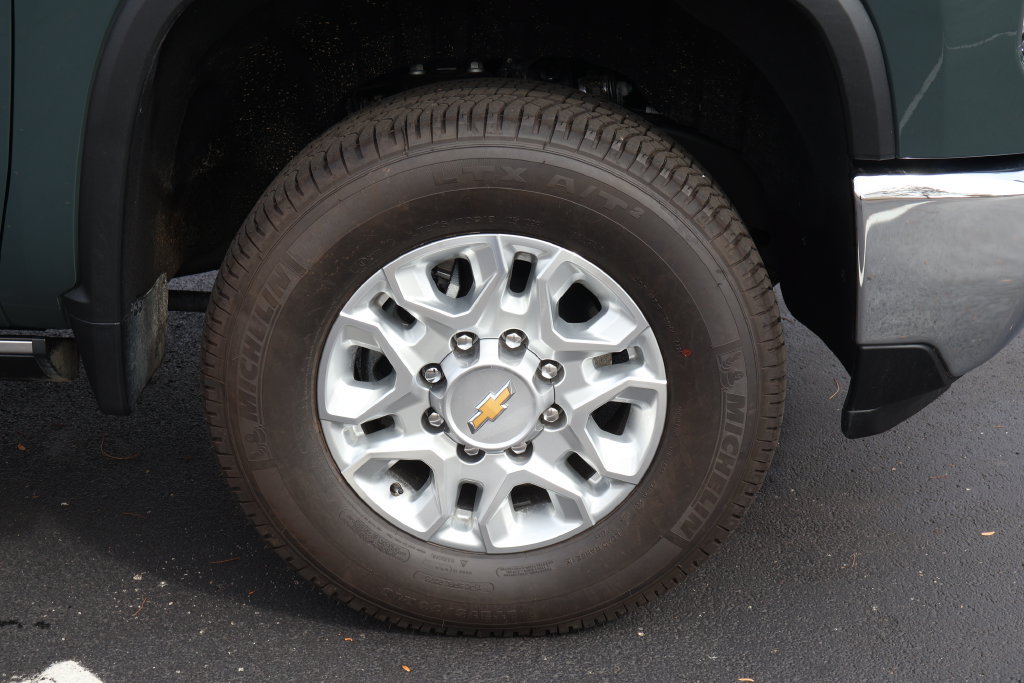 New 2026 Chevrolet Silverado 2500 LTZ w/ LTZ Premium Package AWD/4WD image 11