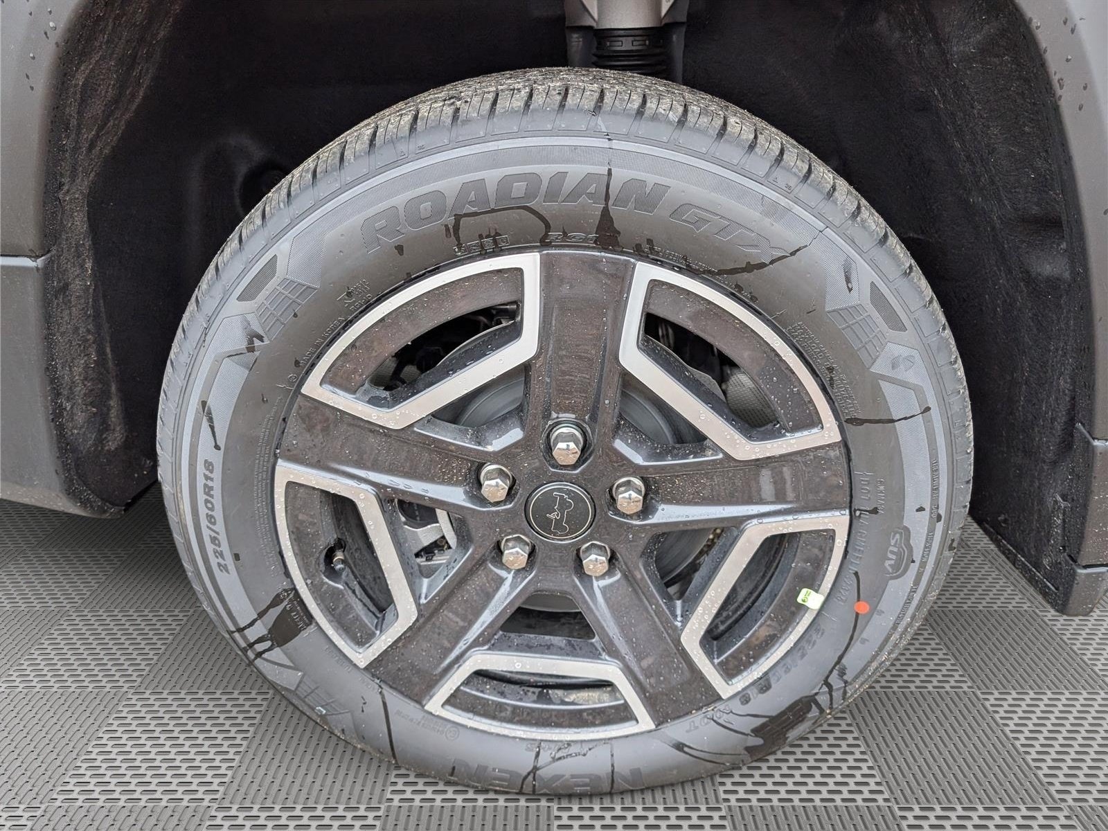 New 2026 Jeep Cherokee Laredo AWD/4WD image 5