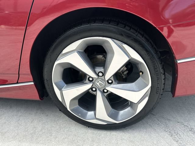 Used 2018 Honda Accord Touring image 9