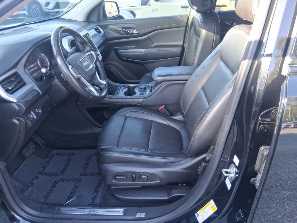 Used 2022 GMC Acadia SLT w/ Elevation Edition image 14