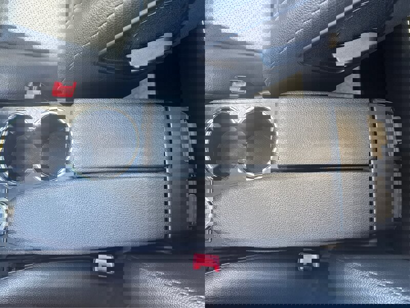 Used 2011 Mercedes-Benz GLK 350 4MATIC image 65