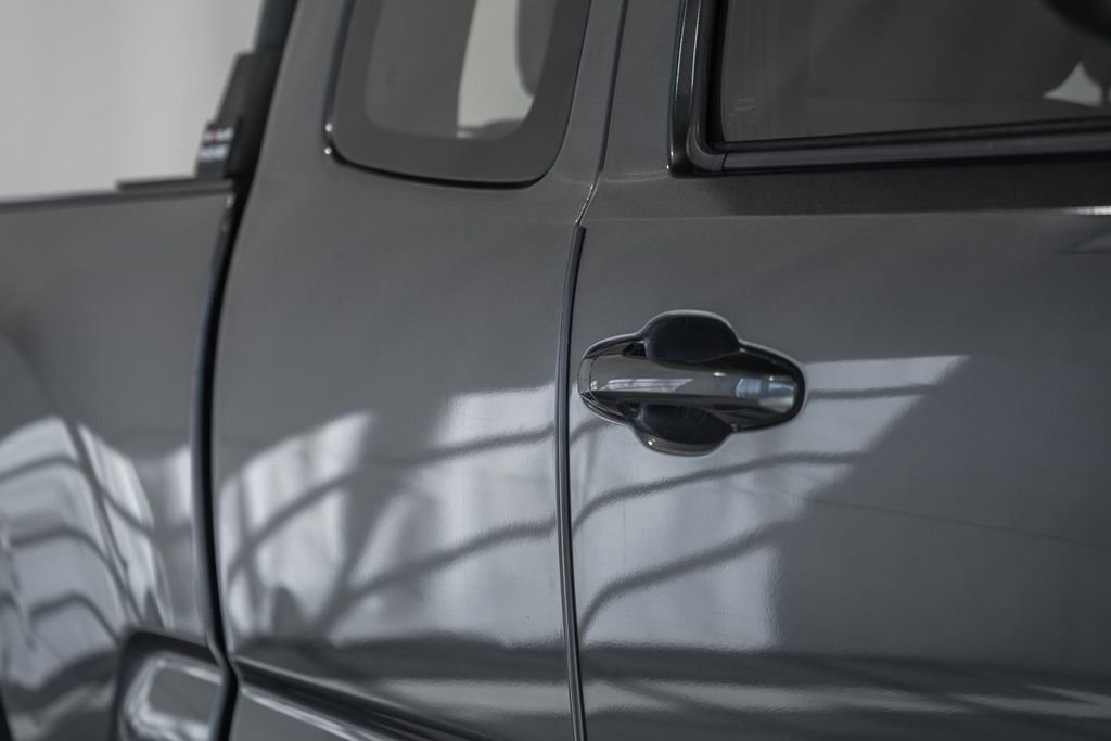 Used 2016 Toyota Tacoma SR5 image 10
